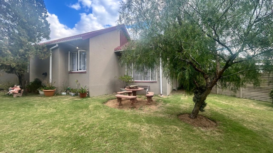 3 Bedroom Property for Sale in Sasolburg Ext 11 Free State